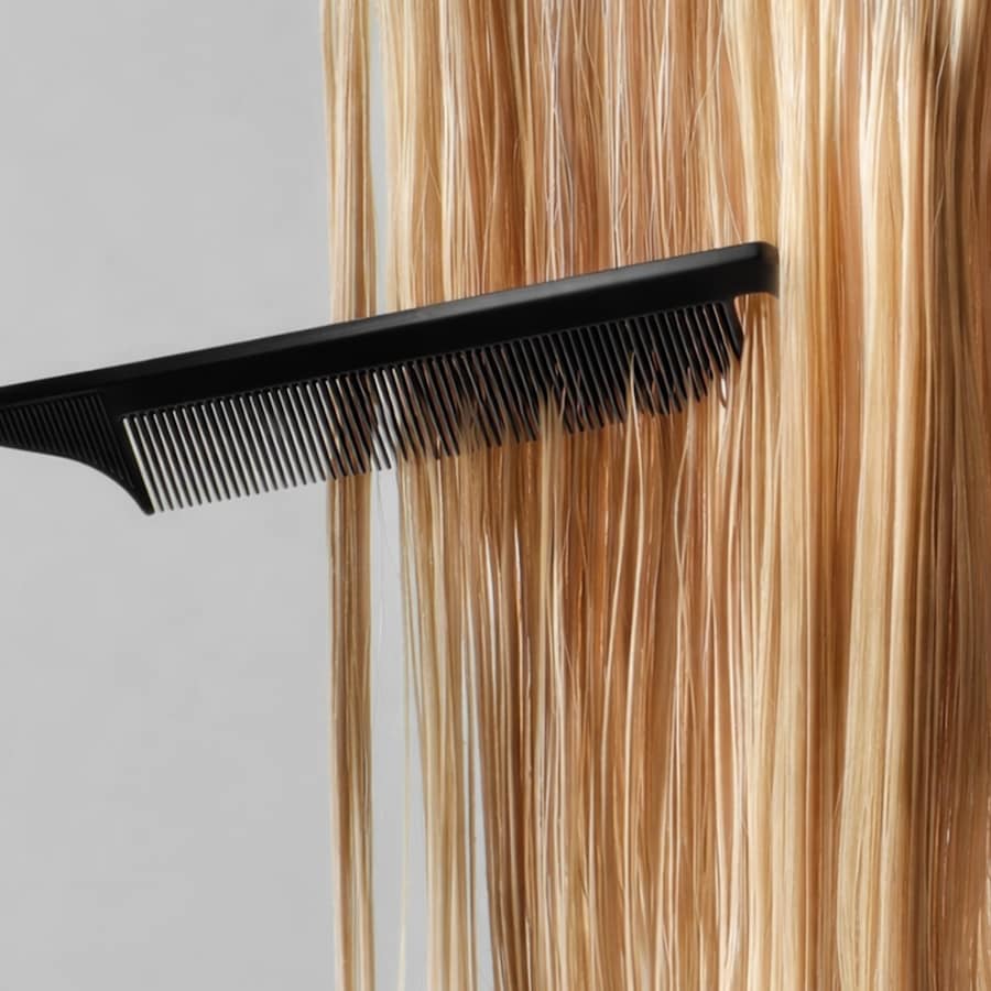 Douglas Freihand-Strähnchen – lange HaareBeauty Services | 90.0 min | 1,00 / 1.0 min