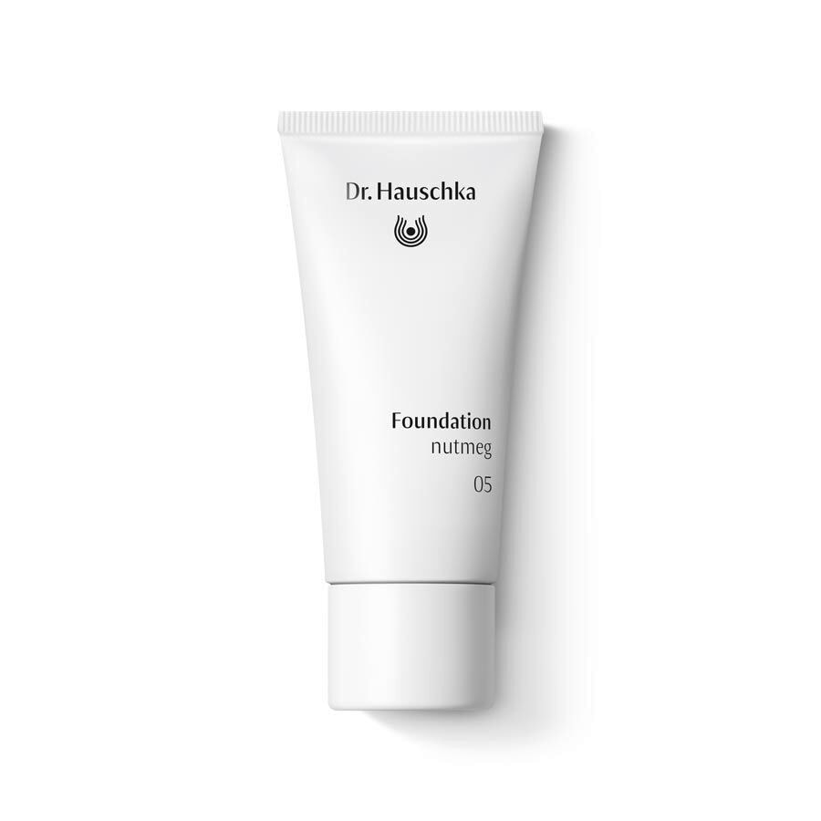 Dr. Hauschka Foundation 002 pine 30 ml Nr.05 - Nutmeg Hellbraun