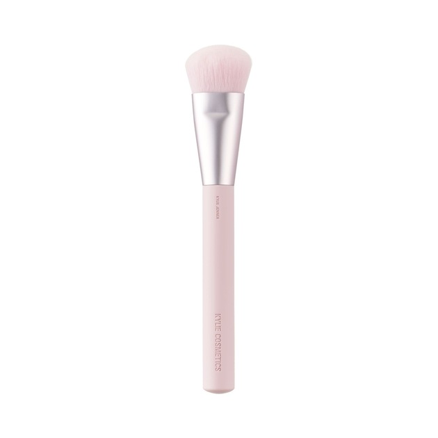 KYLIE COSMETICS 04