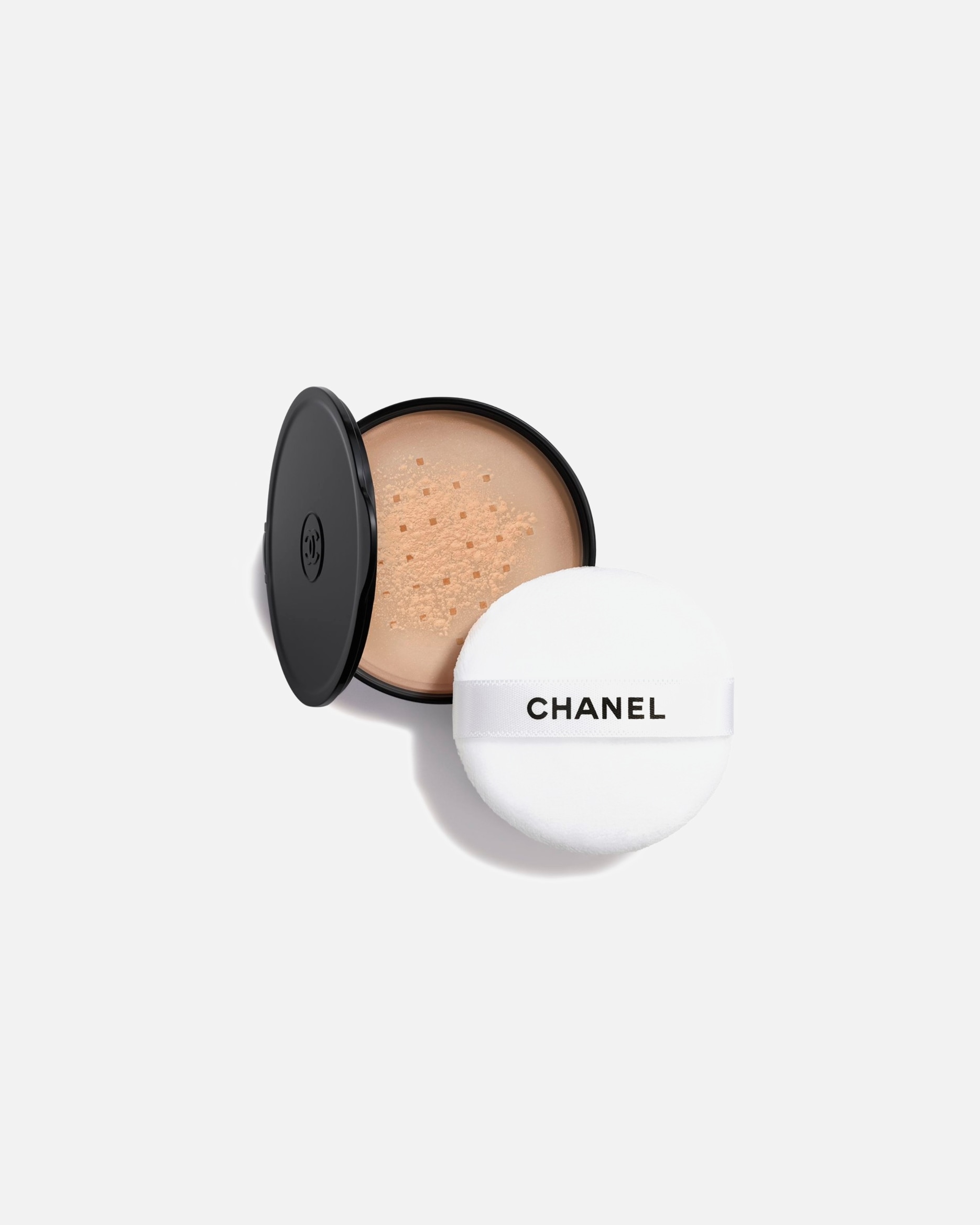 Puder für Unisex CHANEL POUDRE UNIVERSELLE LIBRE - NACHFÜLLUNG MIT NATÜRLICHEM FINISH. REISEGRÖSSE. 50 MEDIUM INTENSE Refill