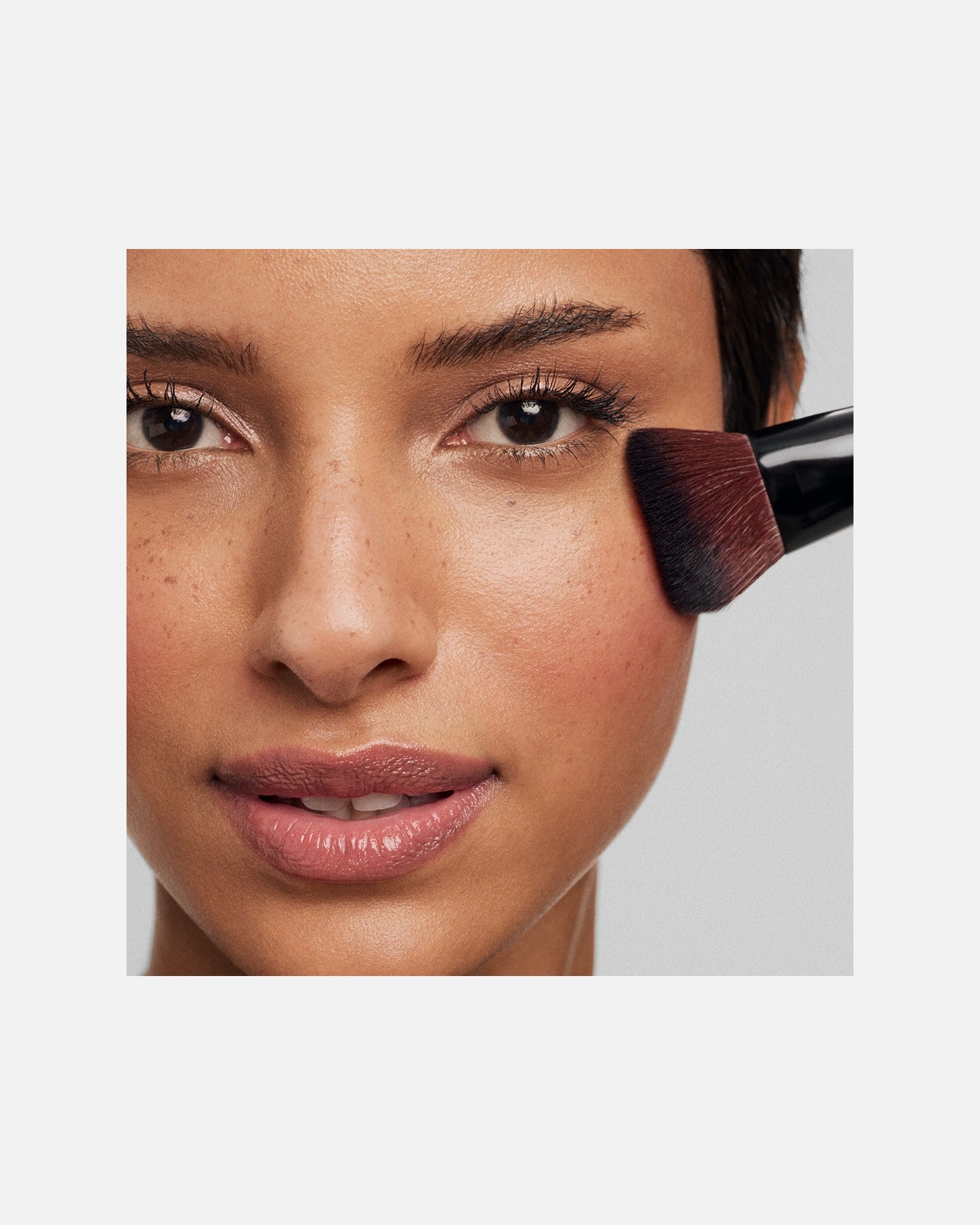 Make-up Behandlung für Unisex Douglas Focus Make-up 25 Minuten