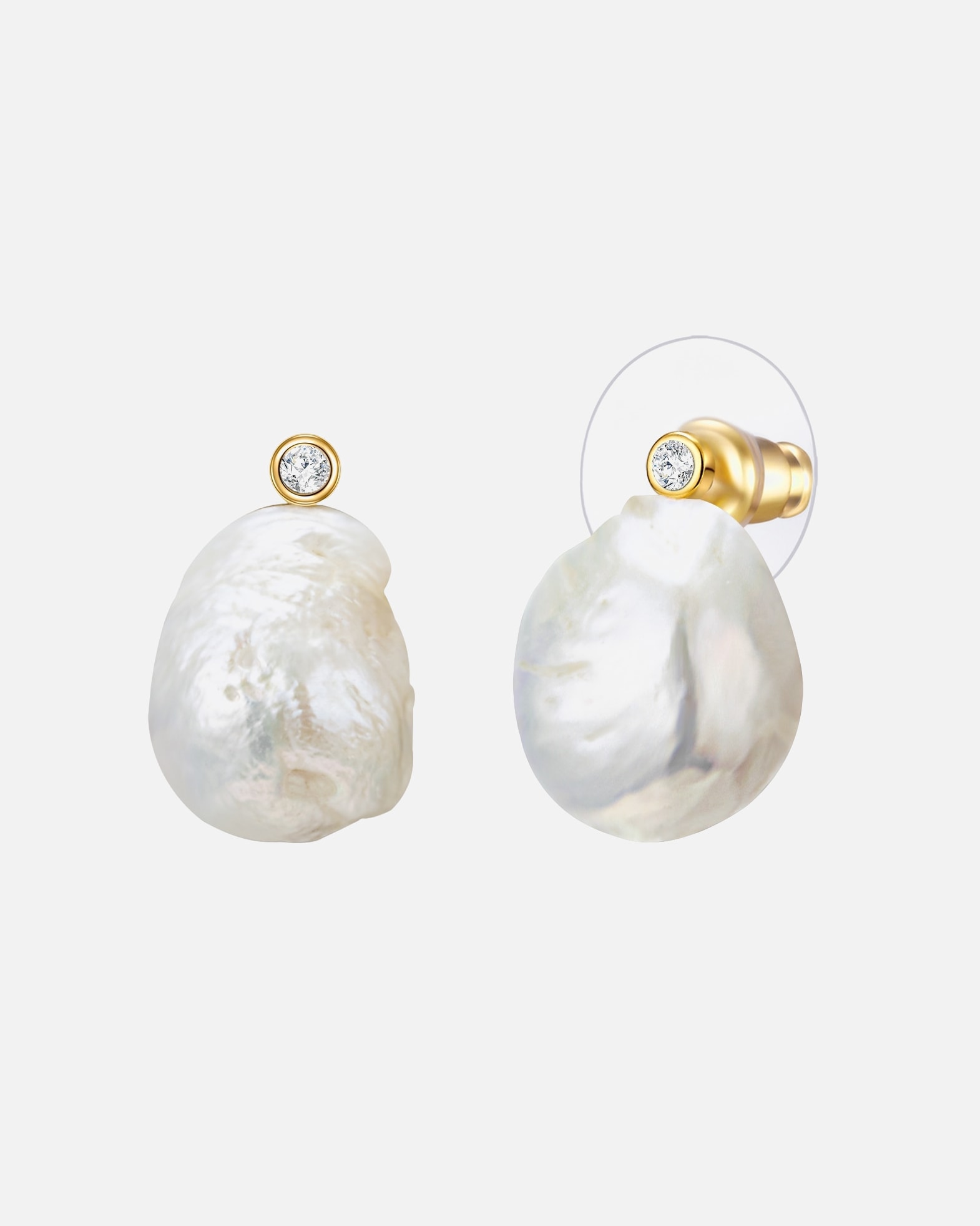 Ohrringe für Weiblich Lulu & Jane Perlen-Ohrstecker Metall-Legierung Muschelkernperle in Gelbgold 17,3 mm
