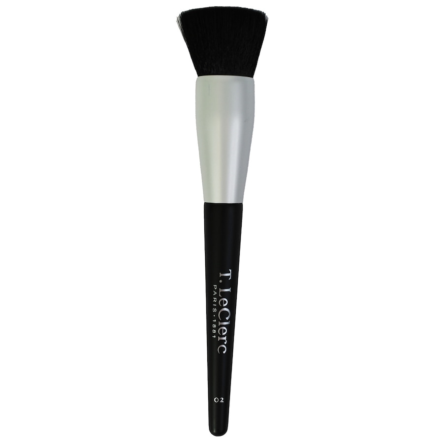 T. LeClerc Foundation Brush 02