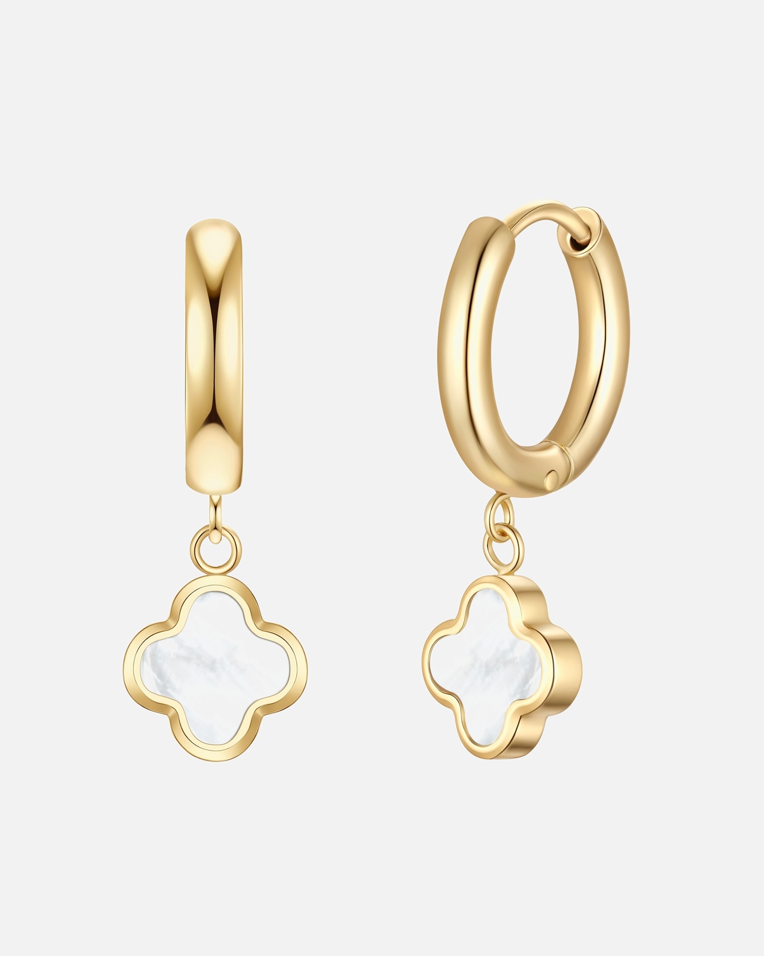 Creolen für Weiblich Glanzstücke München Creolen Kleeblatt aus Edelstahl in gelbgold mit Perlmutt 20,8 mm